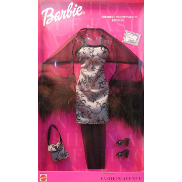Barbie Premiere in New York Metro Fashion Avenue™