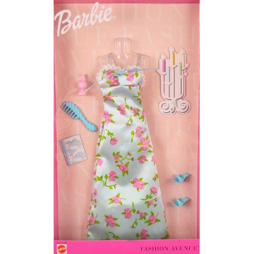 Barbie Bed of Roses Charm Fashion Avenue™