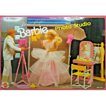 Barbie Dance Magic Photo Studio 