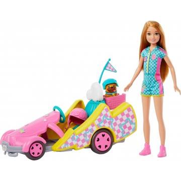 Barbie and Stacie to the rescue Stacie and Dog (Netflix)