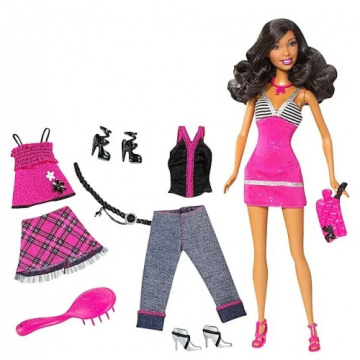 Fab Life Nikki Doll and Fashions Gift set (blonde)