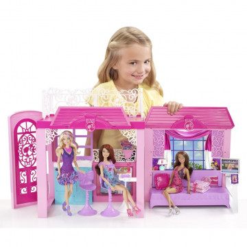 Barbie® Glam Vacation House