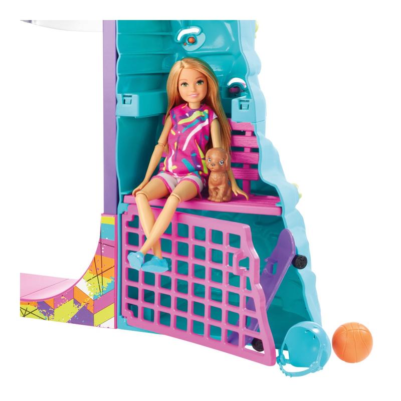特別価格Barbie GBK56 Team Stacie Doll ＆ Accessories (Music)並行