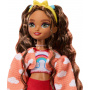 Teresa Barbie Dream Besties Articulated Skater Doll with Brown Hair and 9 Video Games Themed Pieces